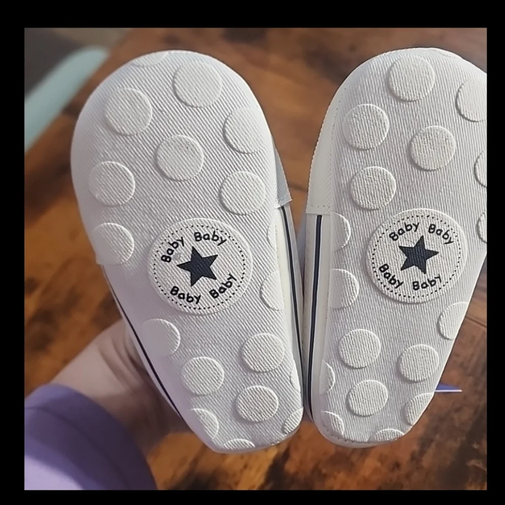 Unisex Baby Converse Size 3 AntiSlip Soft Sole Flat Sneakers For 1st Time Walker